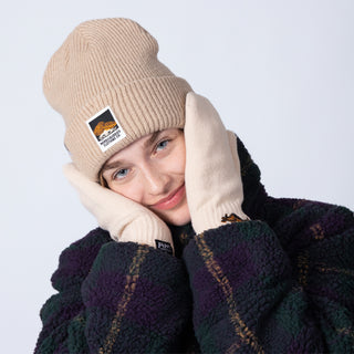 Pippi Embroidered Mittens