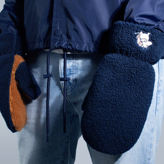 Moomintroll Fluffy Mittens