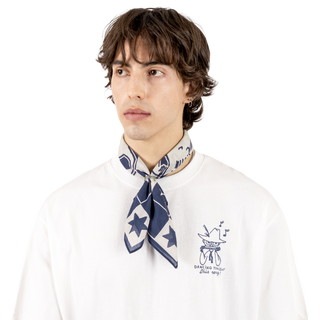 Novels Scarf